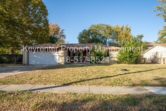 Building Photo - 3 Bed / 2 Bath / Near Tulsa Arts District