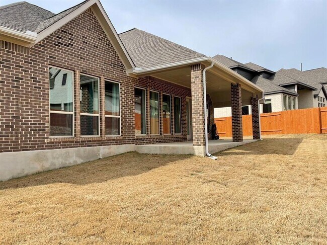 Building Photo - 156 Santa Maria St