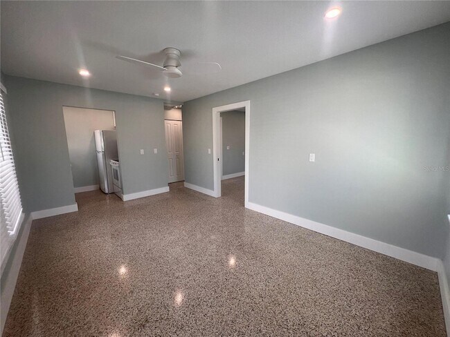 Building Photo - 40 82nd Ave