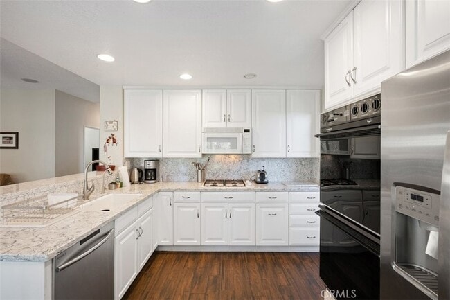 Building Photo - 20891 Porter Ranch Rd