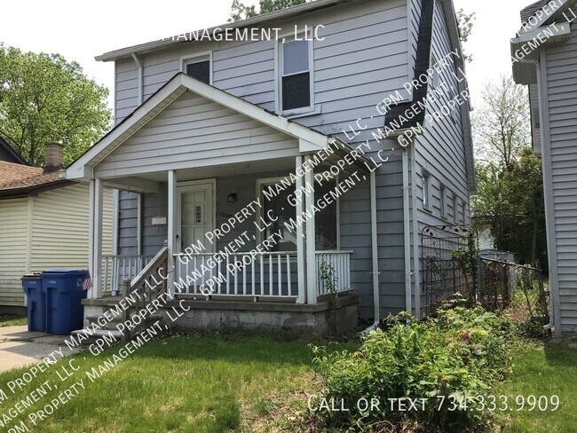 Building Photo - Dearborn Heights Colonial