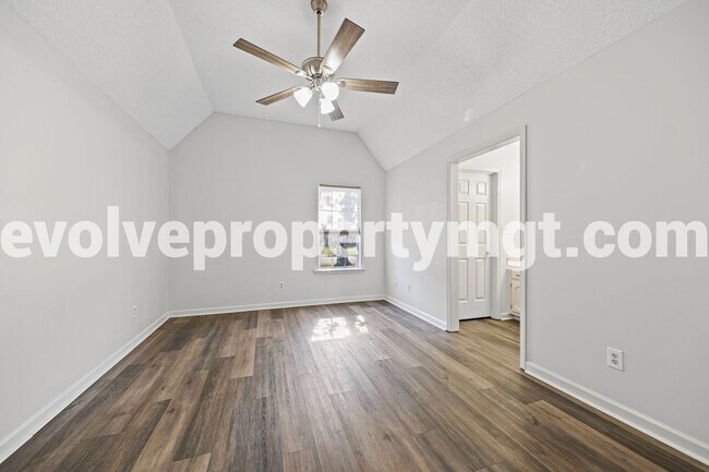 Building Photo - 8608 Port Douglas Dr
