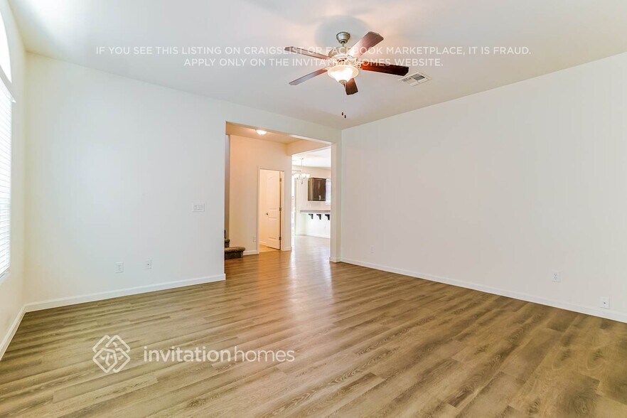 Building Photo - 3367 E Constitution Dr