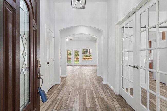 Building Photo - 2333 Stableridge Dr