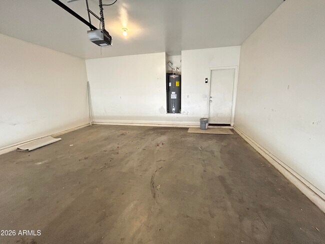 Building Photo - 17218 W Country Gables Dr
