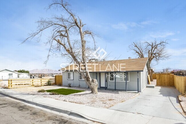 Building Photo - MEMORIAL DAY SPECIAL!! NOW OFFERING FIRST ...
