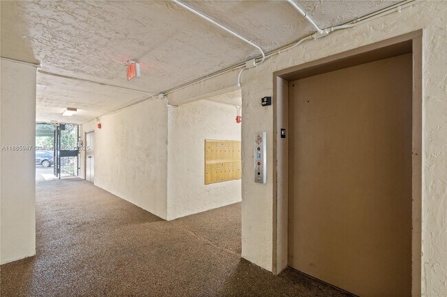 Building Photo - 8005 Lake Dr