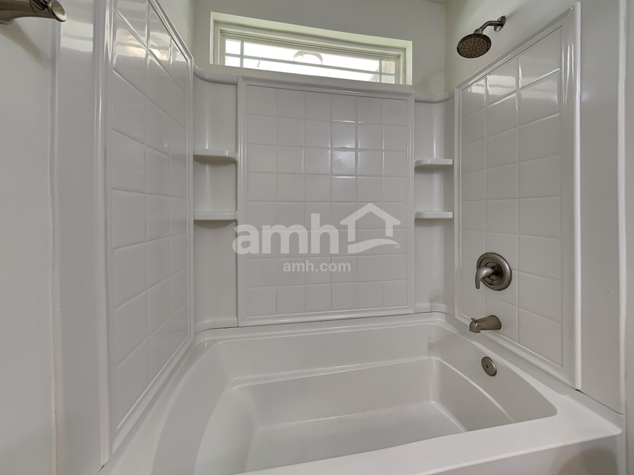 Building Photo - 132 Spring Lakes Dr