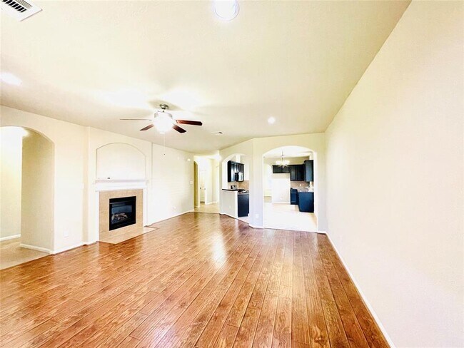 Building Photo - 24814 Colonial Maple Dr