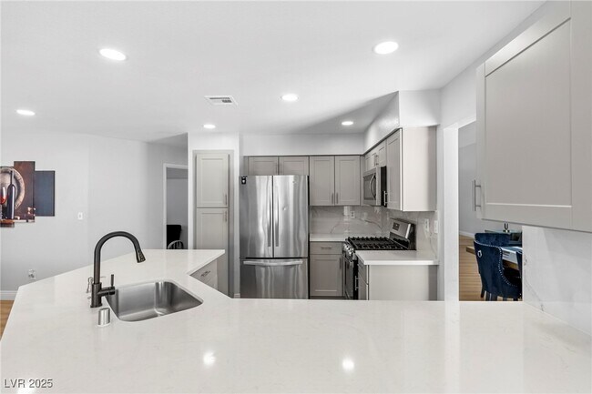 Building Photo - 2701 Sattley Cir