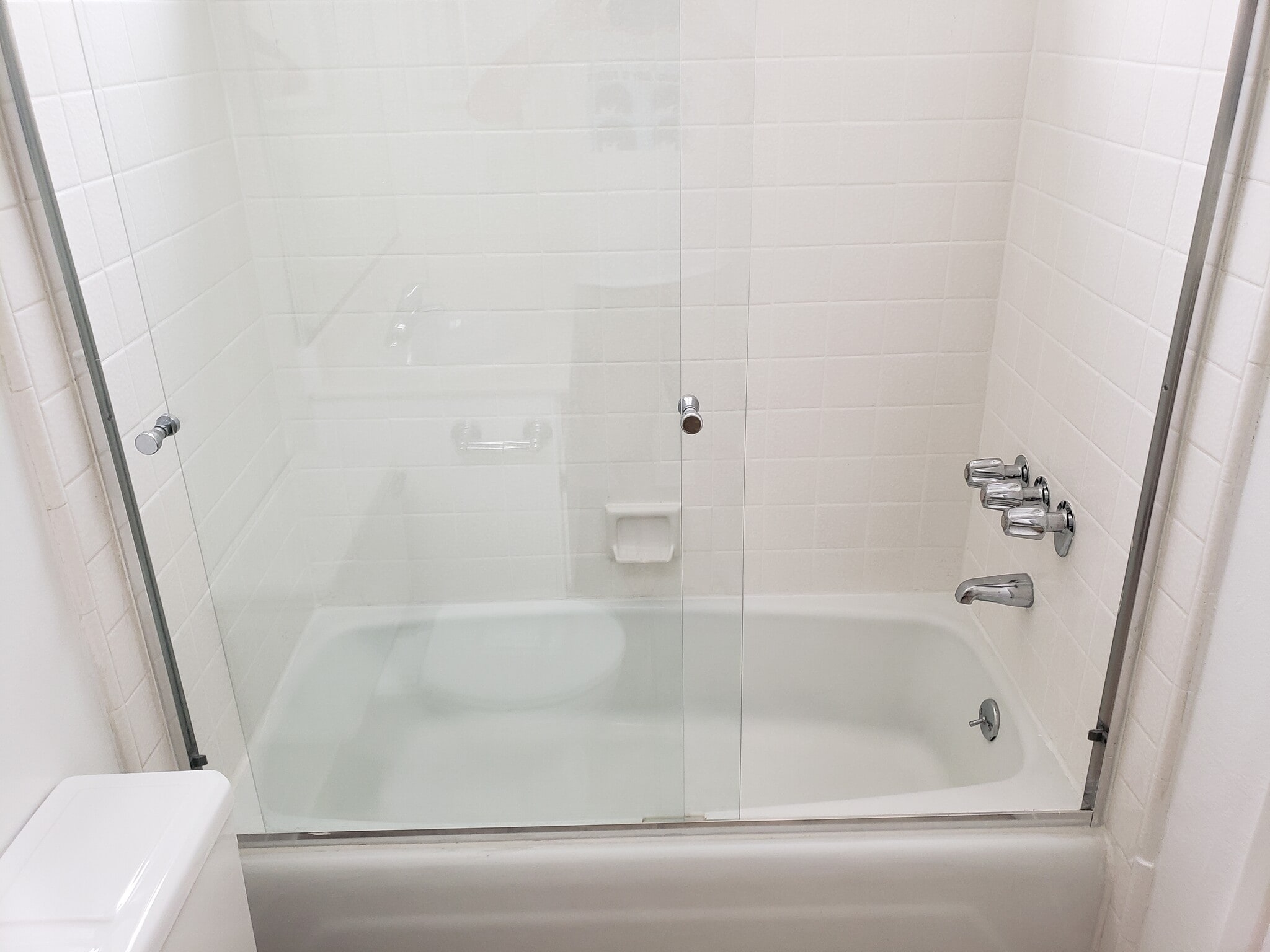 Full Bath - 12333 Texas Ave