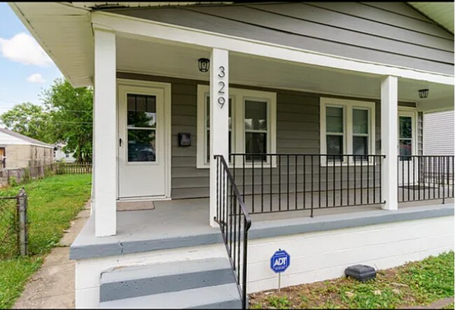 Building Photo - 327-329-329 S Wayne Ave