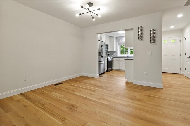 Building Photo - 3303 Morgan Dr