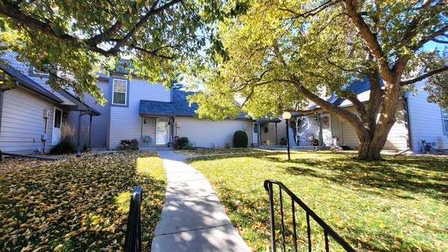 Building Photo - 294 Cobblestone Dr