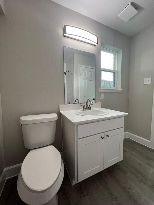 Building Photo - 3305 Red Bluff Rd