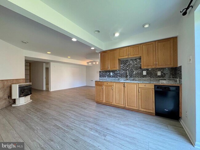 Building Photo - 3795 Raisner Ct