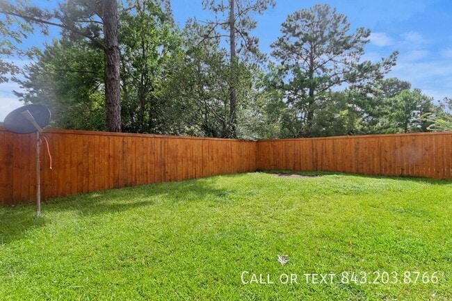 Building Photo - 7740 McKnight Dr