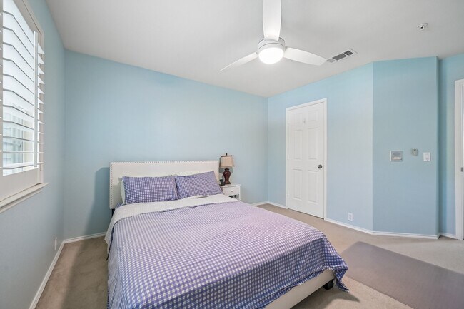 Building Photo - 2209 Stonepark Pl