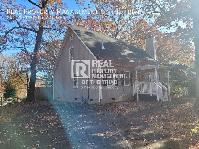 Building Photo - 1349 Brookwood Dr