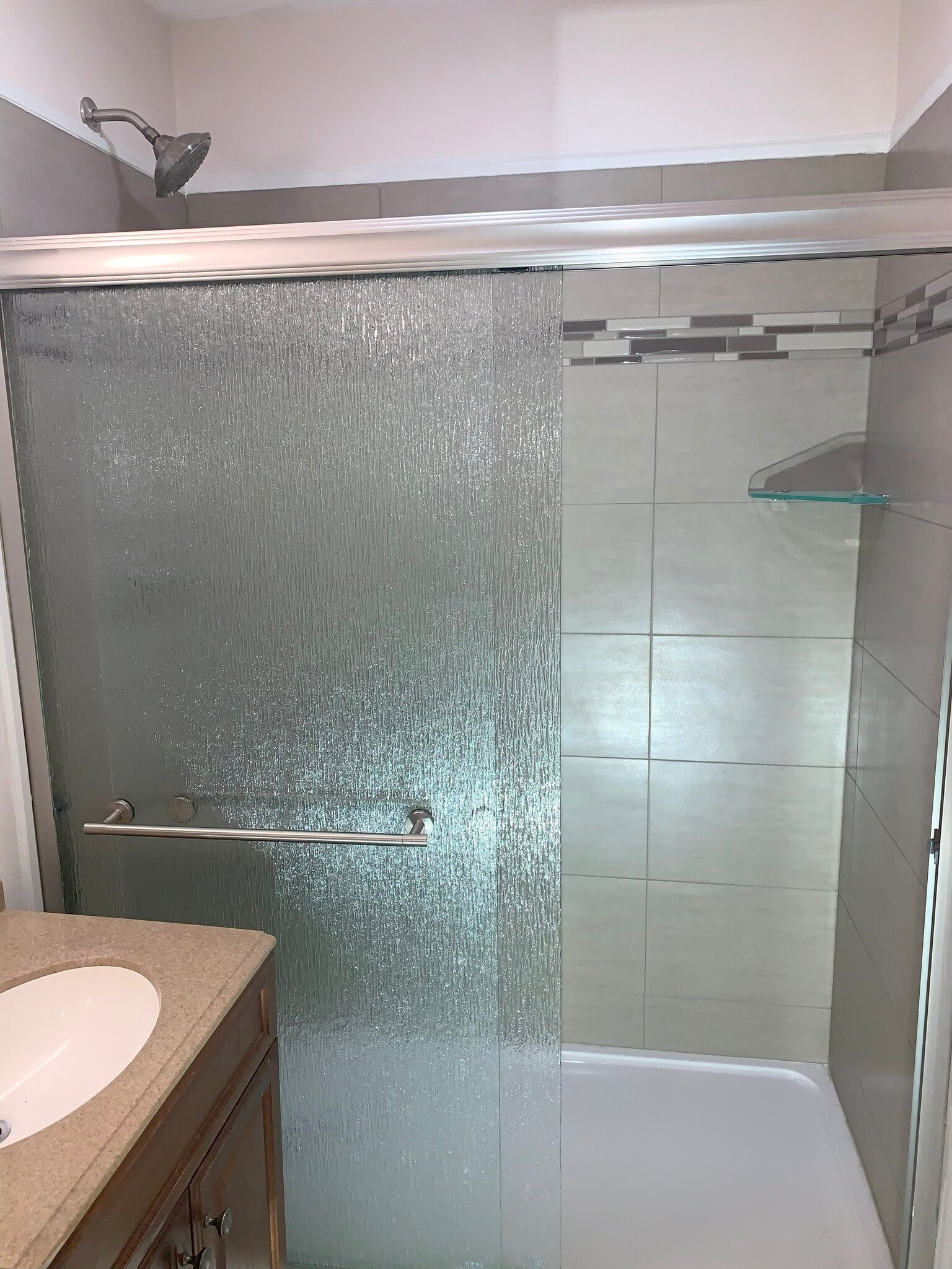 Bathroom 2 - 618 reppert street