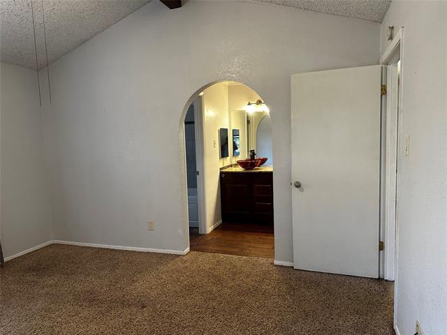 Building Photo - 3808 Ridge Rd