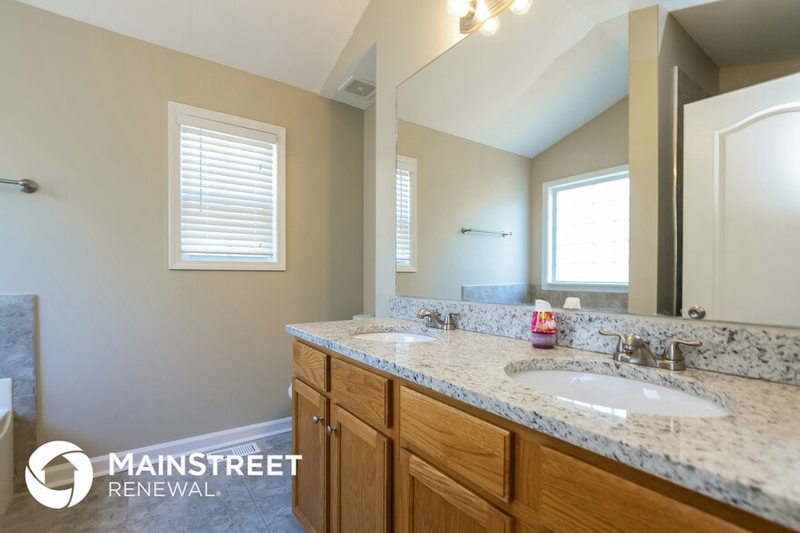 Building Photo - 7884 Mulberry Way