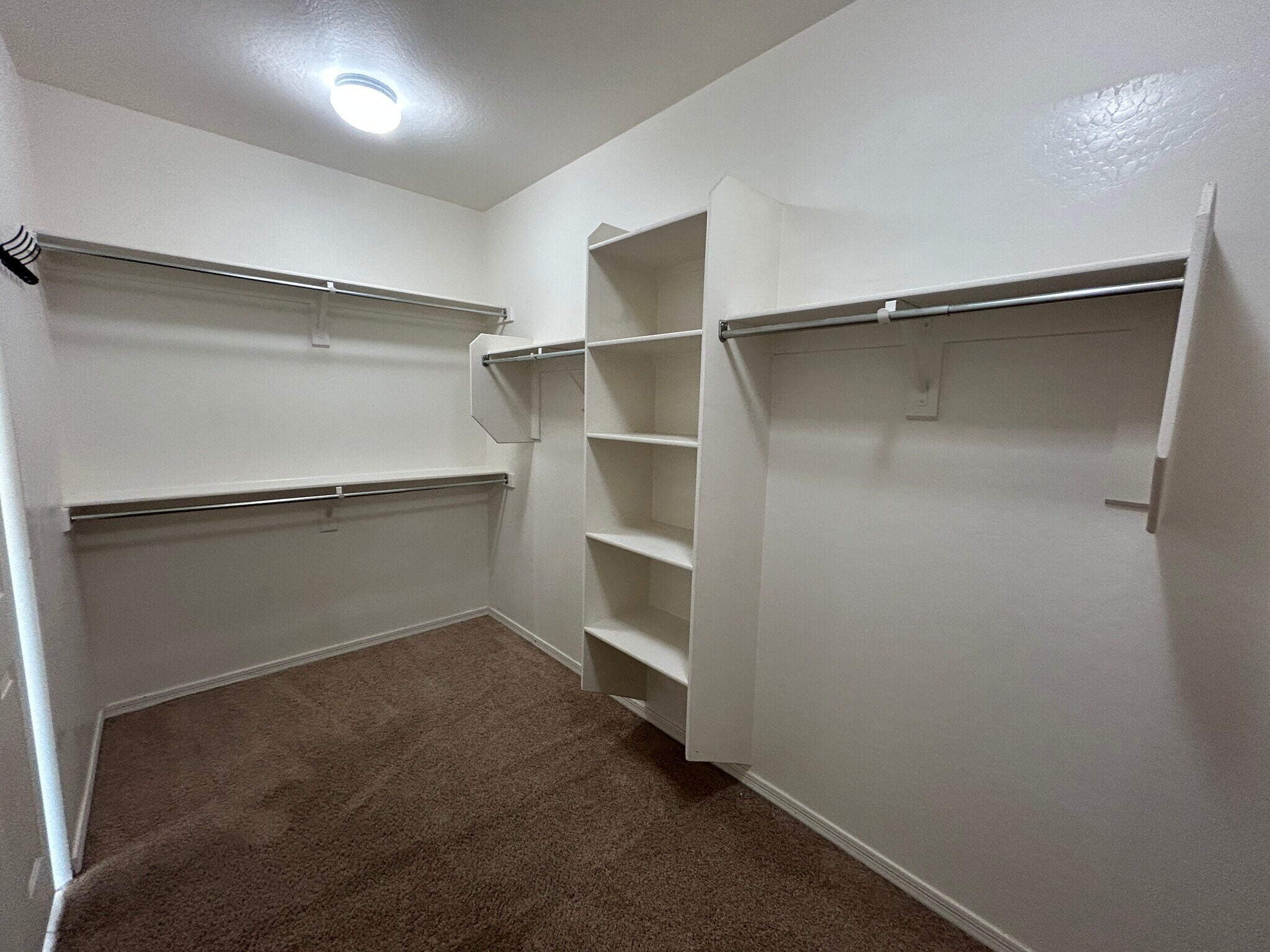 Building Photo - 5317 W Buckskin Trl