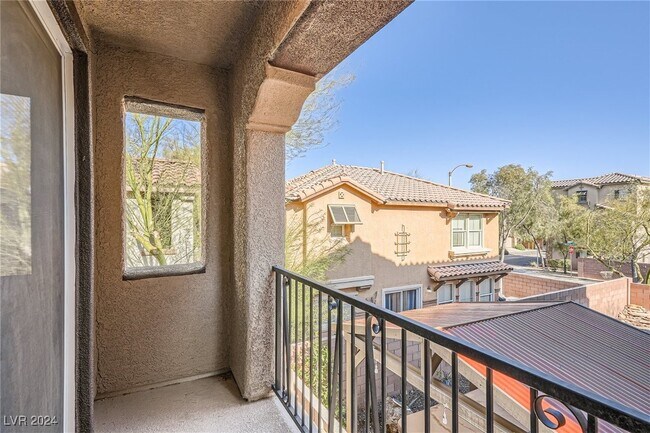 Building Photo - 10433 Badger Ravine St