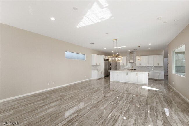 Building Photo - 10277 Green Ember Dr