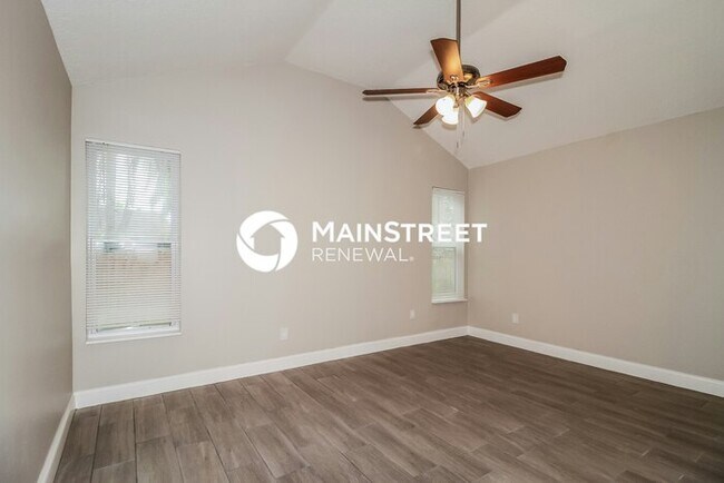 Building Photo - 3 Bedroom Pet-Friendly Home in LONGWOOD, F...