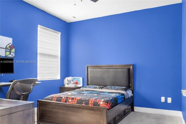 Building Photo - 7314 Estero Dr