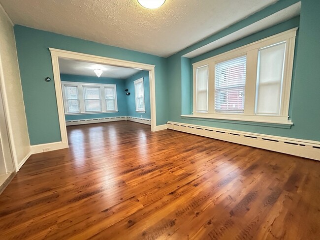 Building Photo - 36 Wolcott St