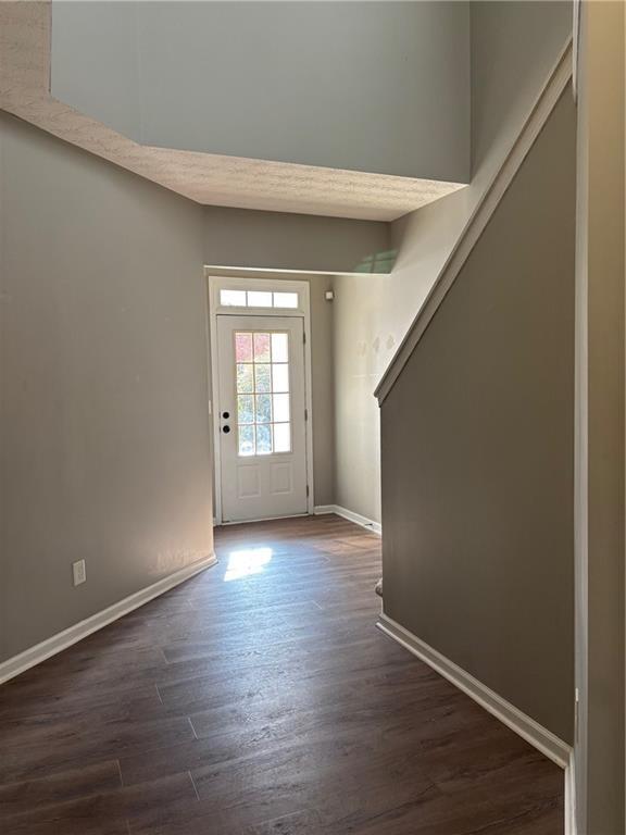 Building Photo - 303 Barberry Pl