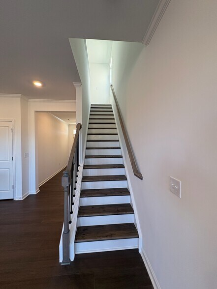 Building Photo - 106 Blossom Field Way