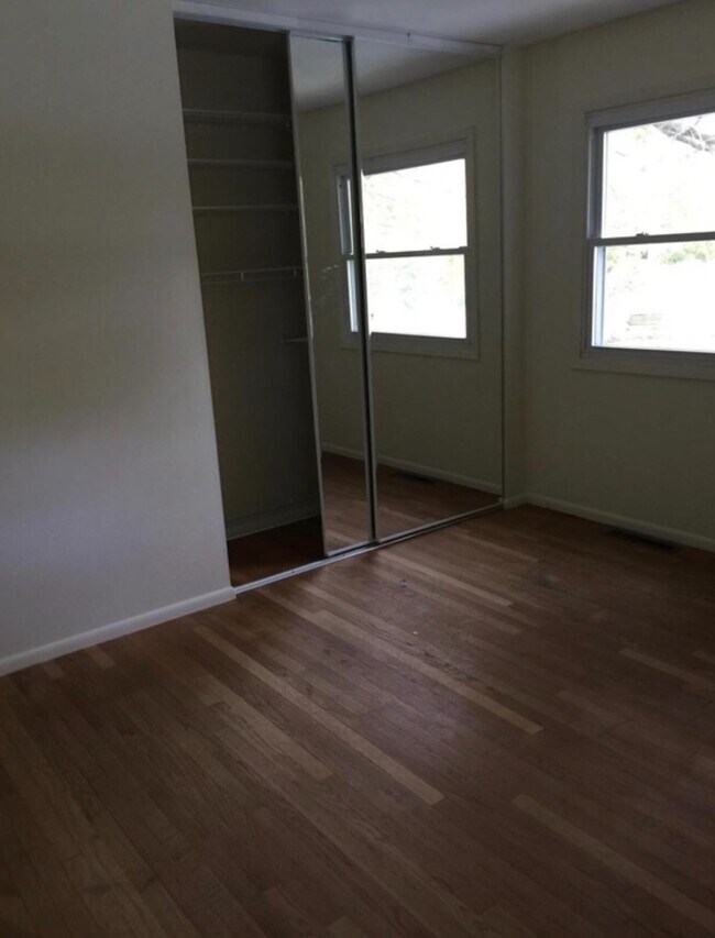Building Photo - 3 bedroom 2 bath home! West Lafayette! Rea...