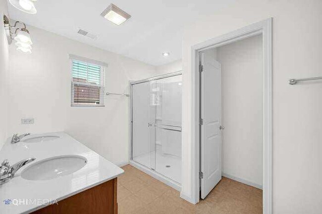 Building Photo - 458 Watercress Dr