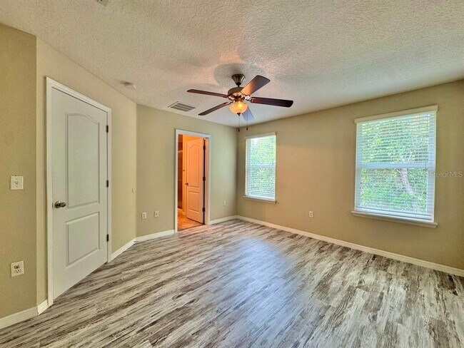 Building Photo - 13943 River Willow Pl