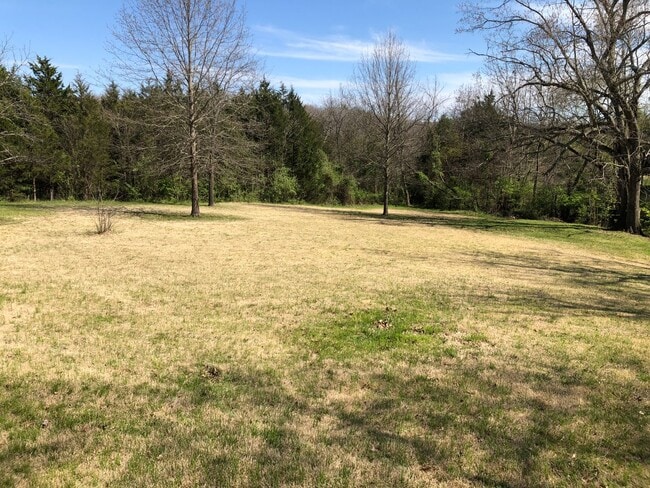 Building Photo - 3 Bedroom 2.5 Bath Home in the country!