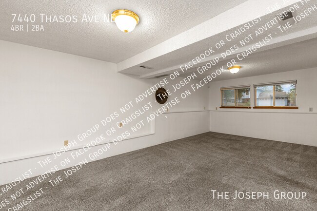 Building Photo - 7440 Thasos Ave NE