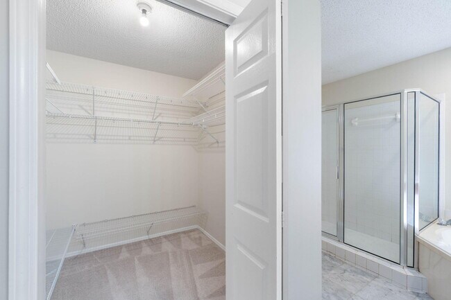 Building Photo - 4591 Scarlet Dr