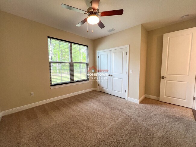 Building Photo - Charming Custom-Built Home with Bonus Room...