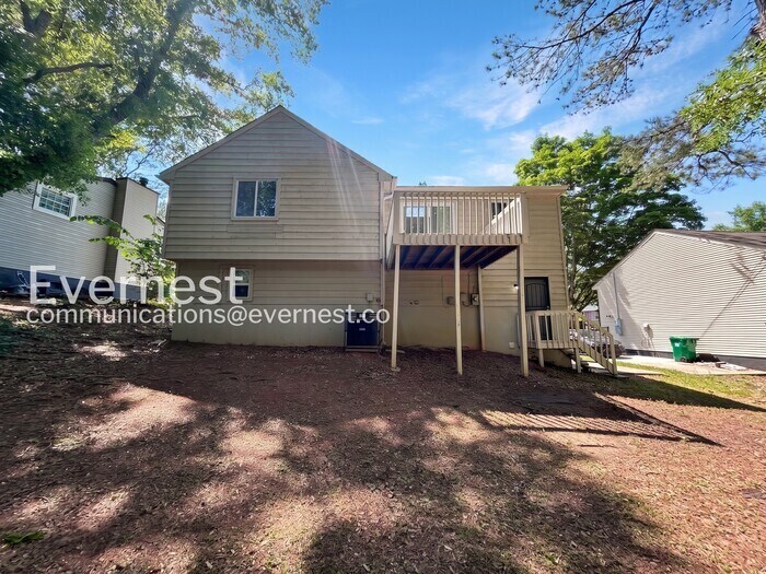 Building Photo - 2078 Kimber Trail