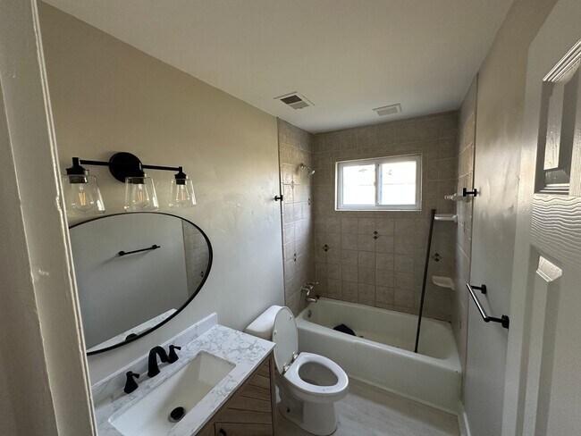 Building Photo - PRINCESS ANNE PLAZA