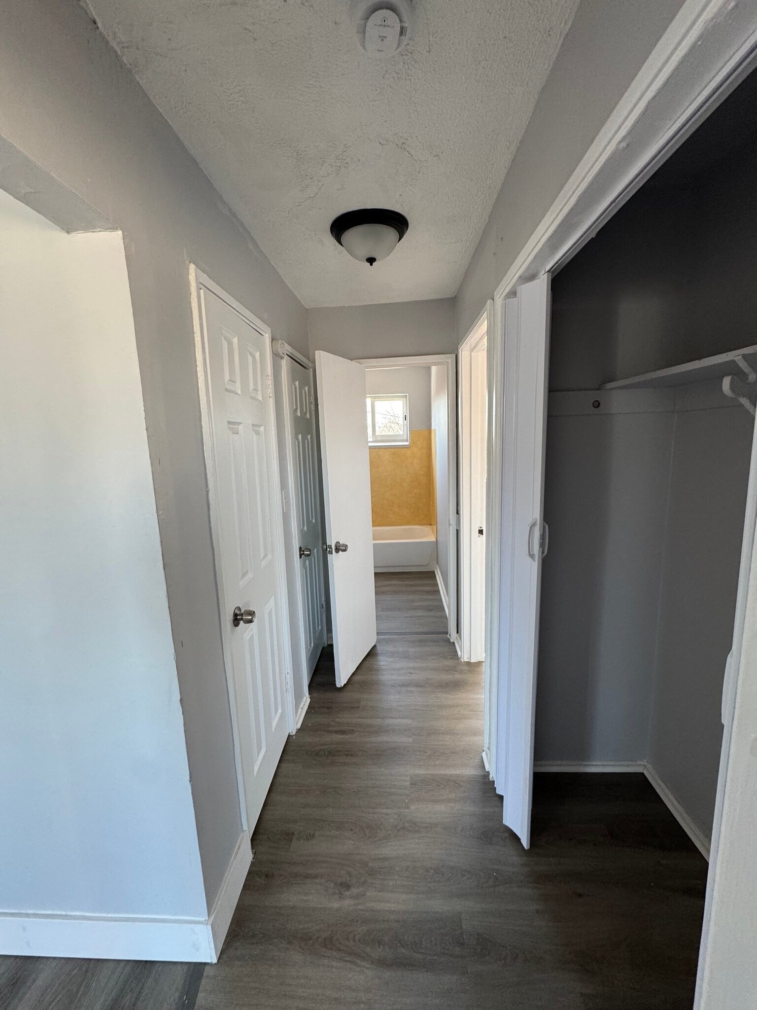 Building Photo - 14520 Milverton Rd