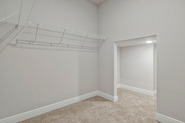 Building Photo - 5402 Parkside Dr