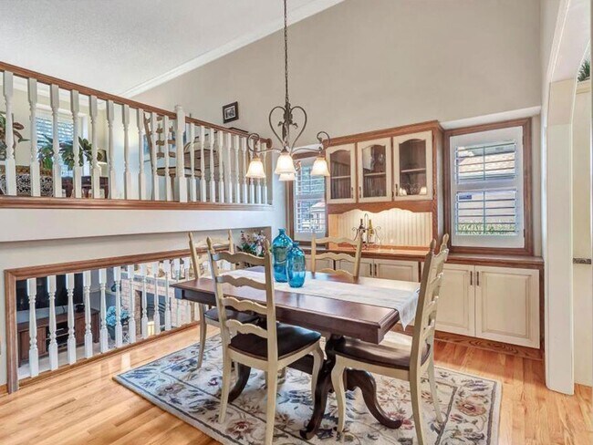 Building Photo - Luxury Home in Plymouth with 2-Level Primary Suite, Furnished or Unfurnished, Wayzata Schools, Pe...