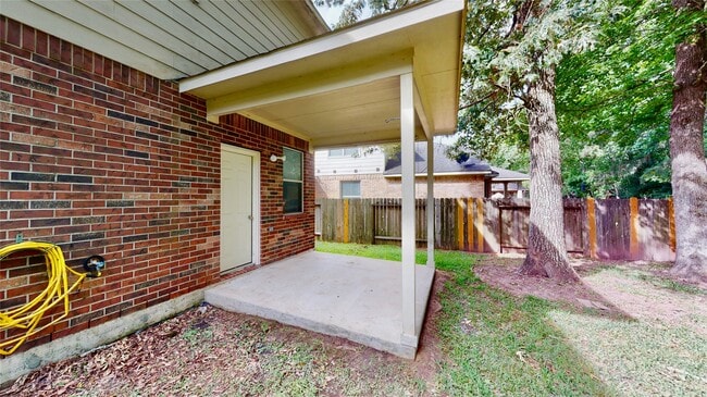 Building Photo - 14527 Eastern Redbud Ln
