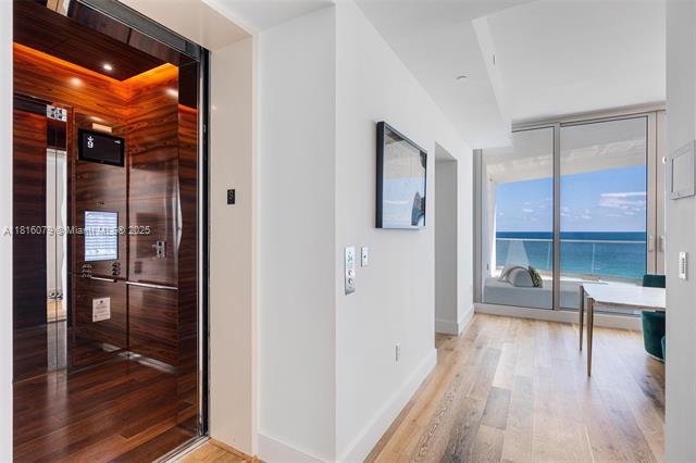 Building Photo - 16901 Collins Ave