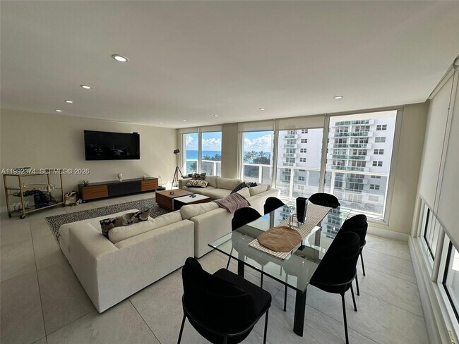 Building Photo - 2751 S Ocean Dr