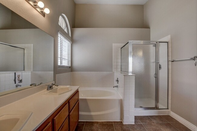 Building Photo - RARE Single Story, 3 Bedroom with 3 Car Garage in a GATED community!